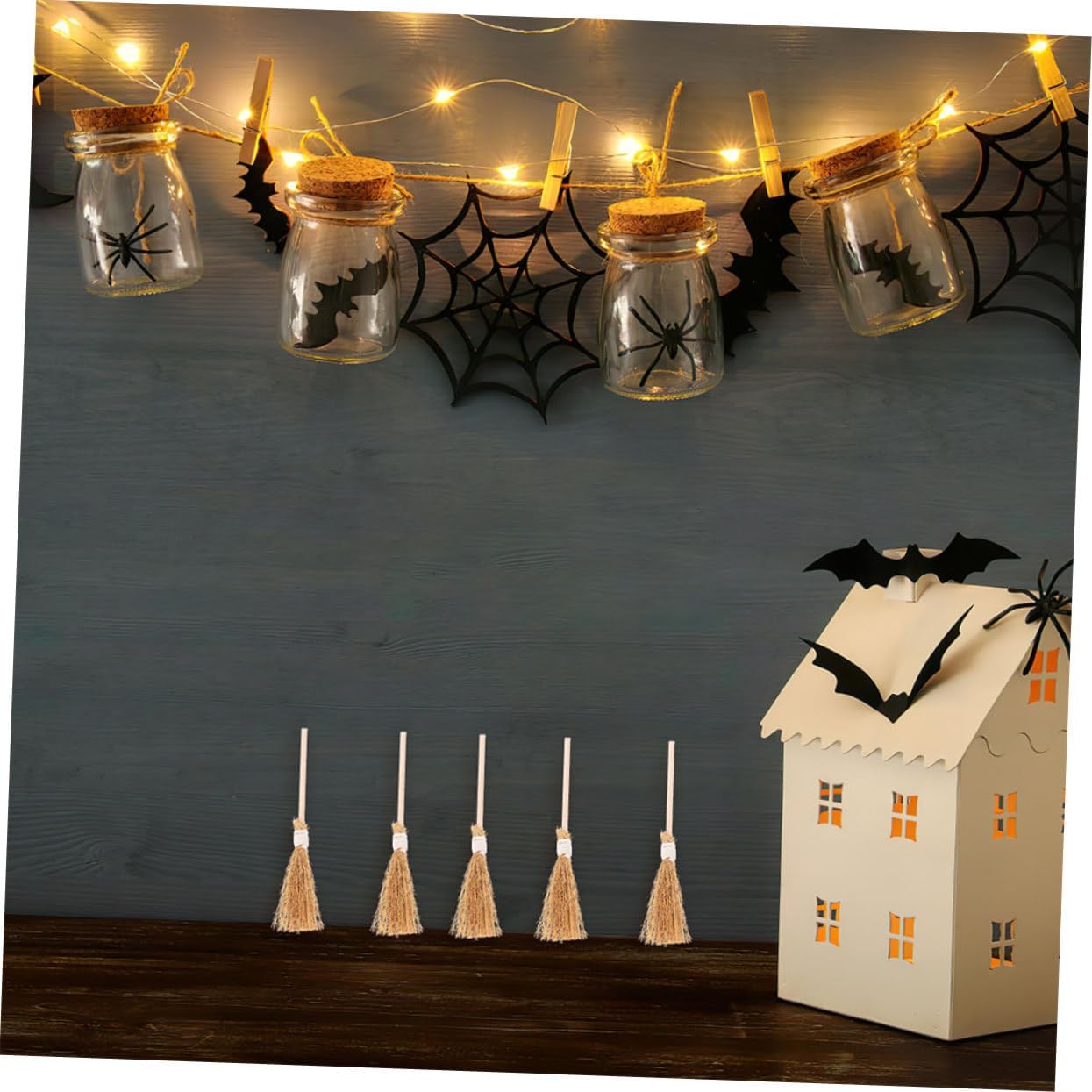PRETYZOOM 12Pcs Mini Witch Brooms Natural Straw Decor