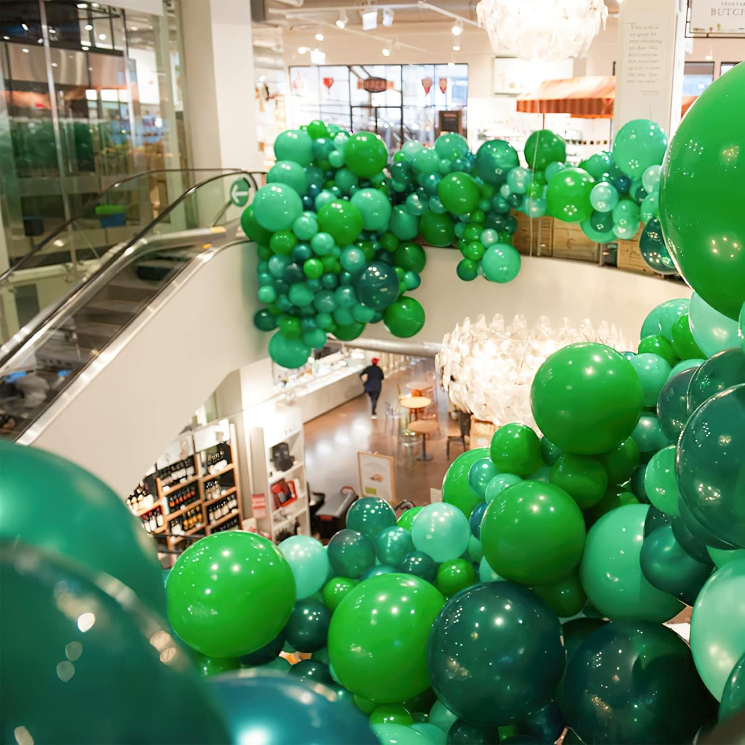 PartyWoo 120 pcs 5 inch Matte Kelly Green Latex Balloons