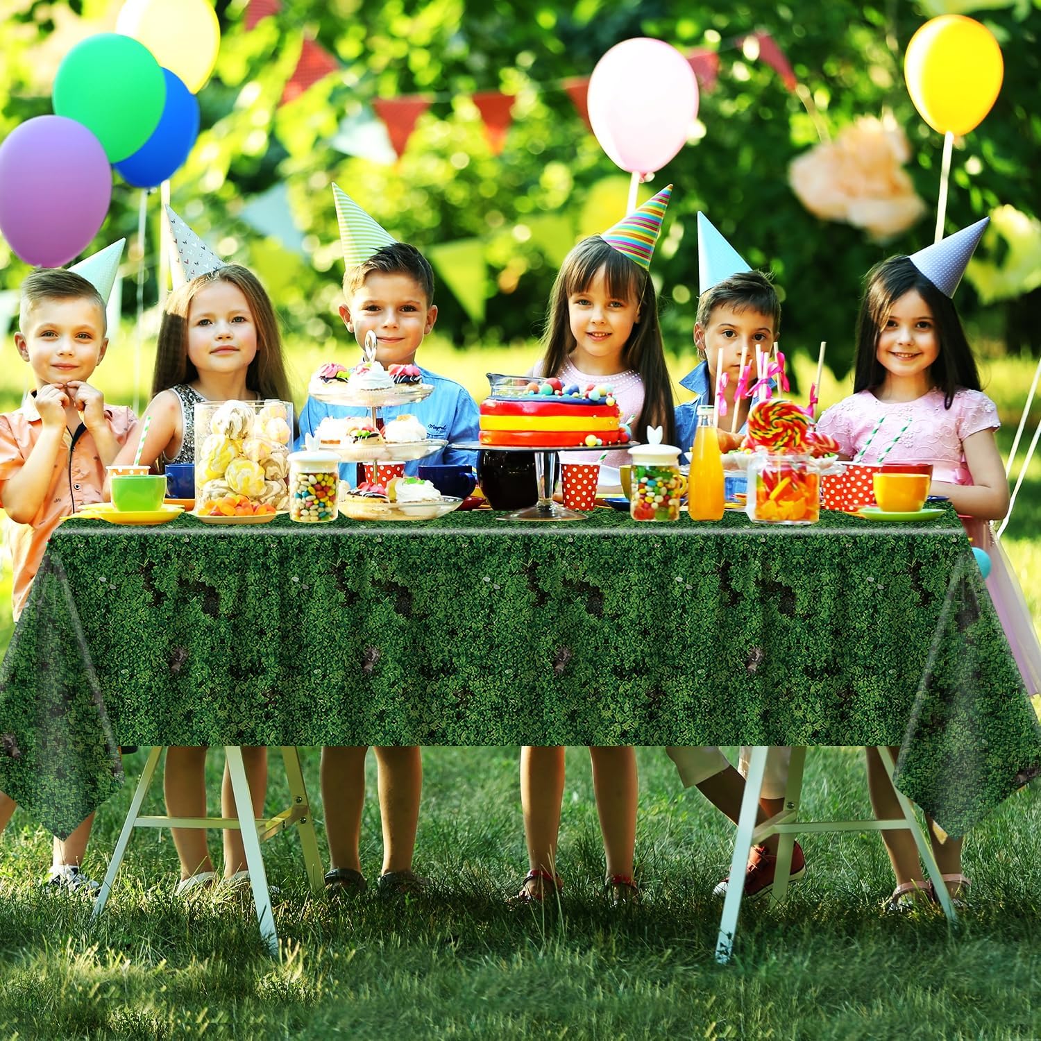 4 Pcs Green Moss Plastic Tablecloth Set