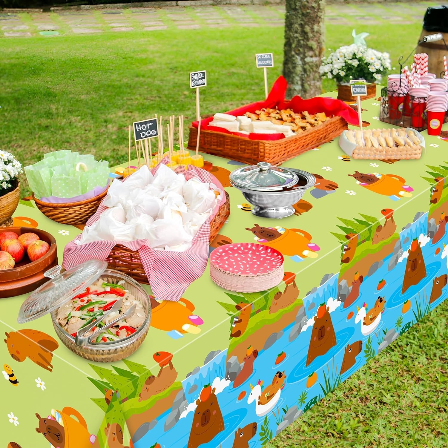 Capybara Party Tablecloths 3Pcs Birthday Decorations