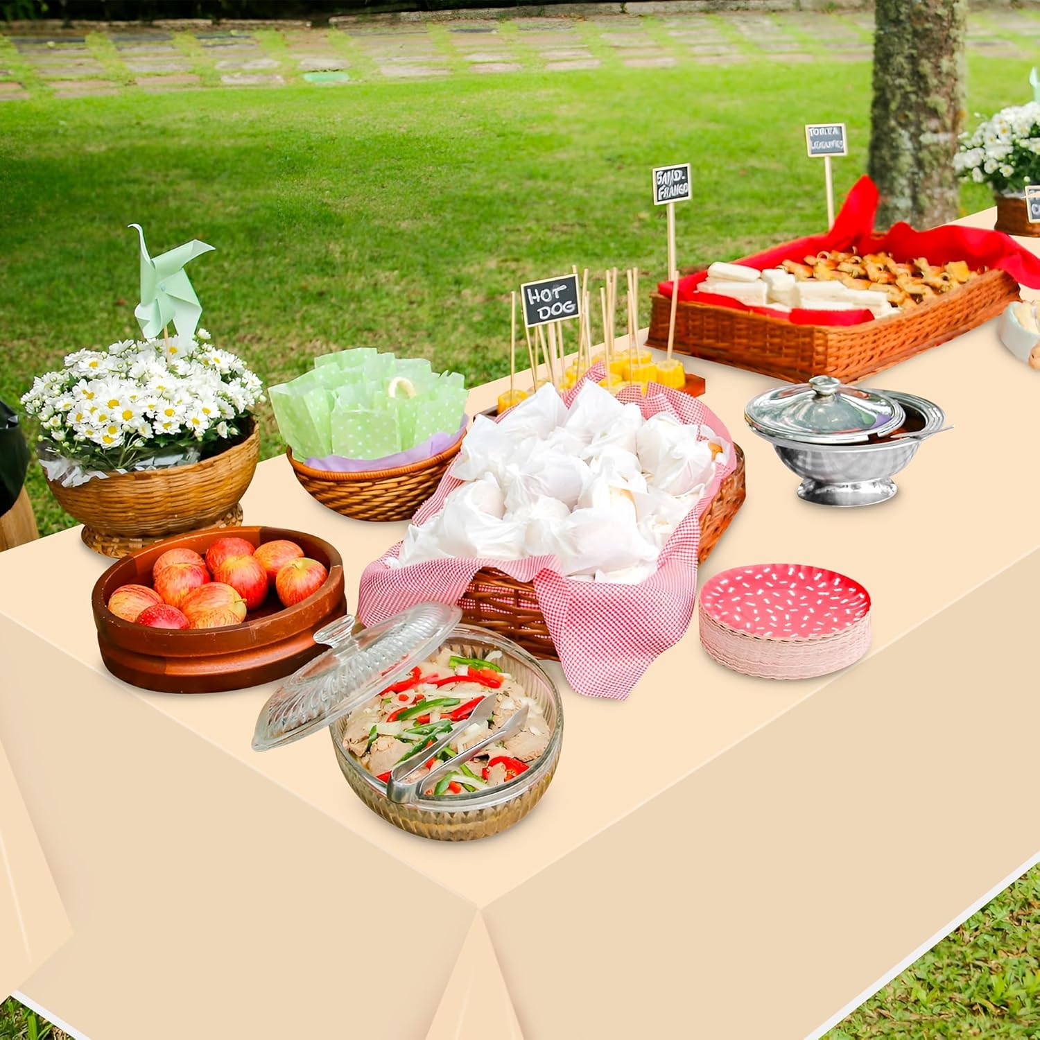 Highland Cow Party Tablecloths 4Pcs Birthday Decor Table Covers